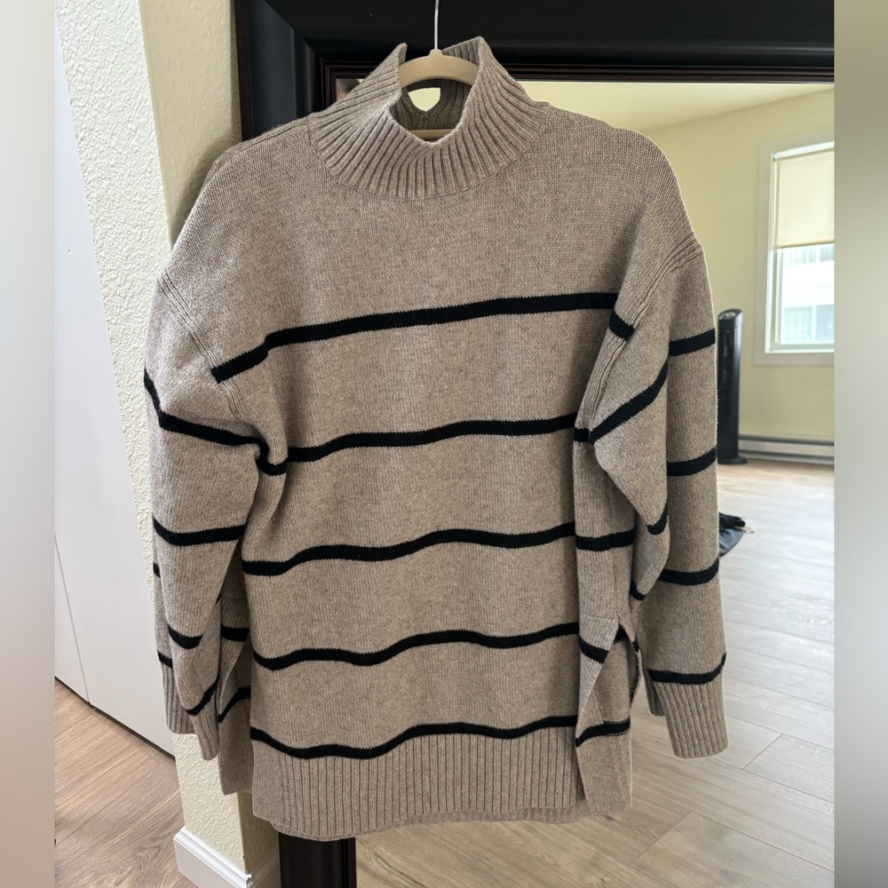 H&M sweater